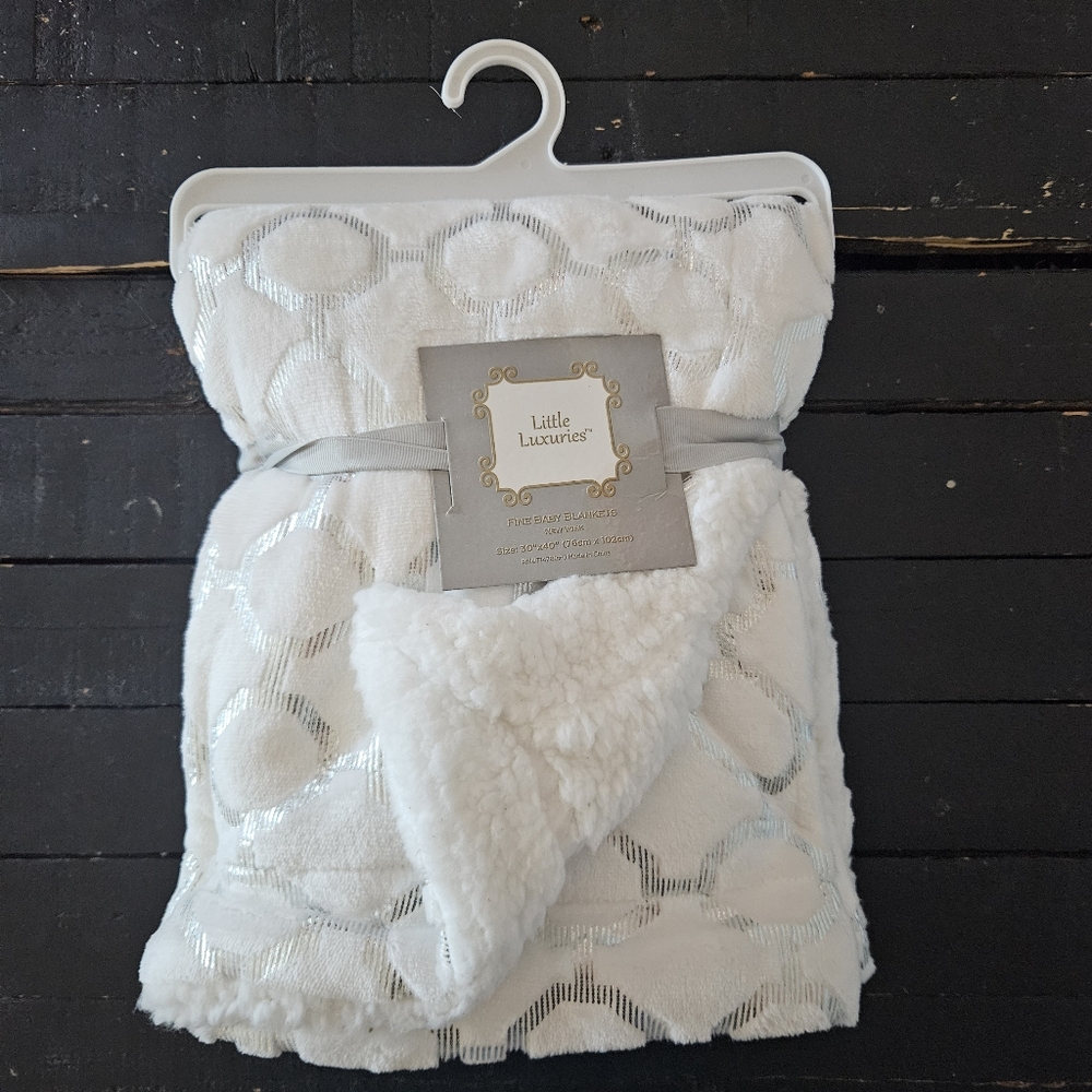 Little Luxuries NWT White Silver Sherpa Plush Baby Girl Blanket Cozy Soft 30x40